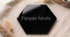 Fényes fekete